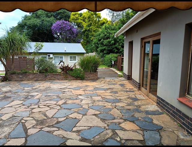 4 BEDROOM TOWNHOUSE SOLD IN WATERFALL
